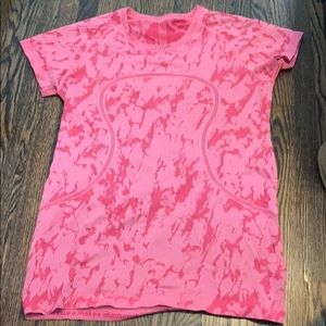 Lululemon Pink Swiftly Tech T-shirt Size 12